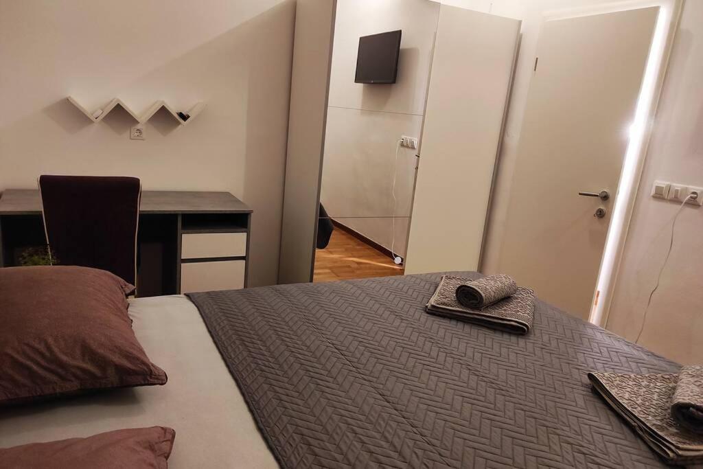 Spacious Apartment Near City Center And The Beach Split Exteriör bild