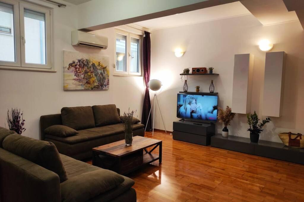 Spacious Apartment Near City Center And The Beach Split Exteriör bild