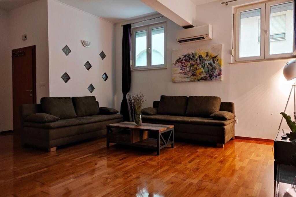 Spacious Apartment Near City Center And The Beach Split Exteriör bild