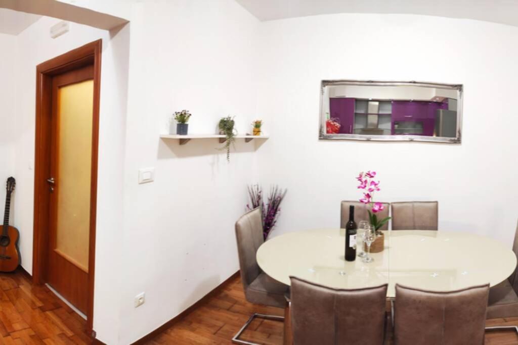 Spacious Apartment Near City Center And The Beach Split Exteriör bild